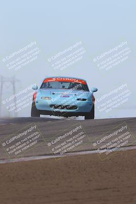 media/Oct-26-2025-CalClub SCCA (Sun) [[8ce1e69566]]/Group 5/Grapevine/